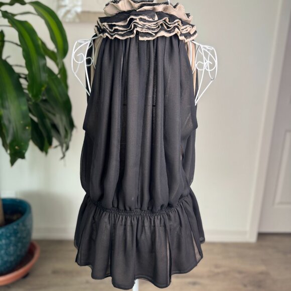 NWT M ROBERT RODRIGUEZ BLACK RUFFLE BLOUSE NEIMAN MARCUS STUNNING - Picture 2 of 4